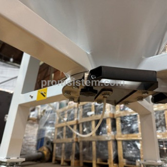 EMT-160U Вертикальный евромиксер 